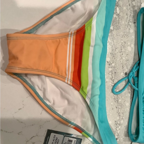 NWT Miley style top size S and Bikini bottom size XS in Cenote pattern - Picture 5 of 12